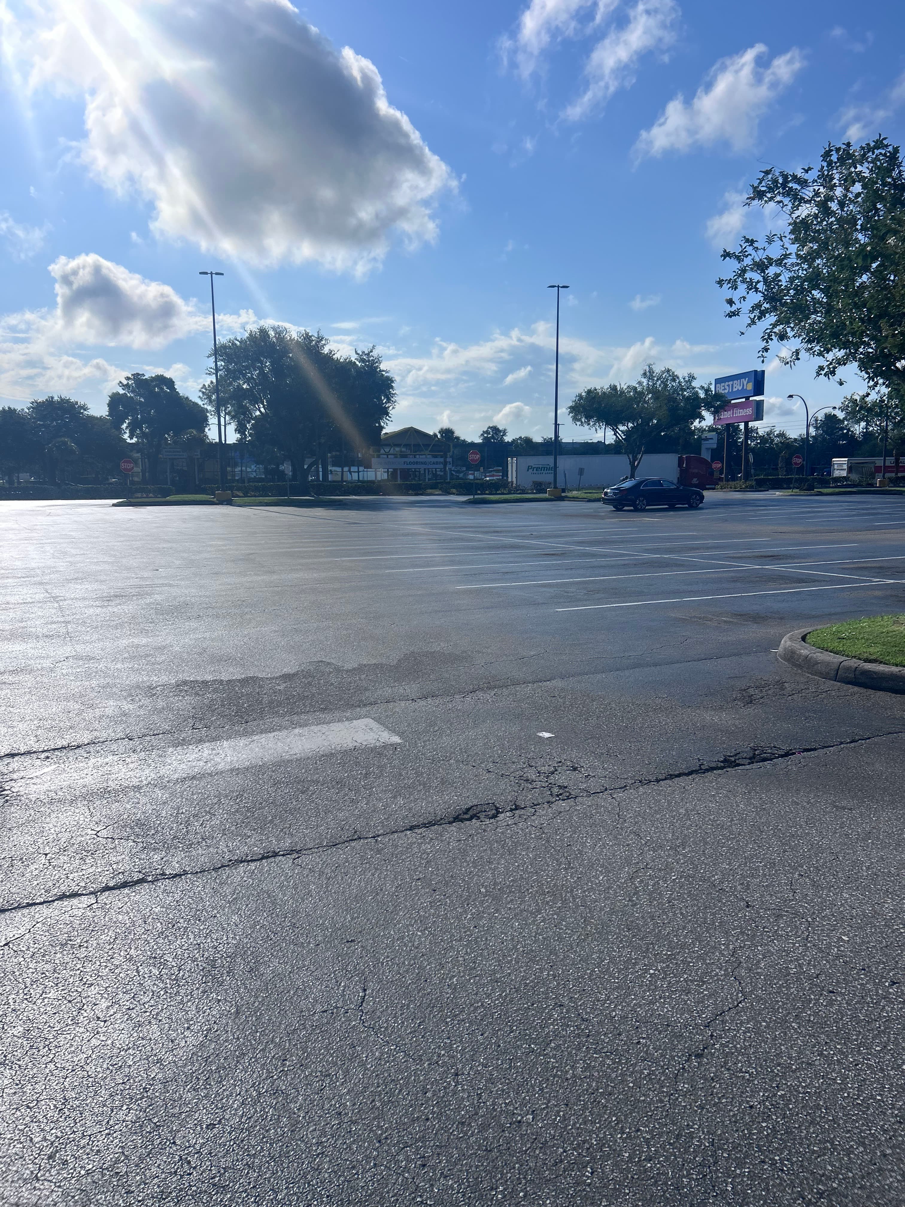 Grounds cleanup work Central Florida